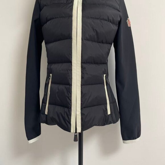 Hooded paneled twill and quilted stretch-shell down jacket - Picture 9 of 15